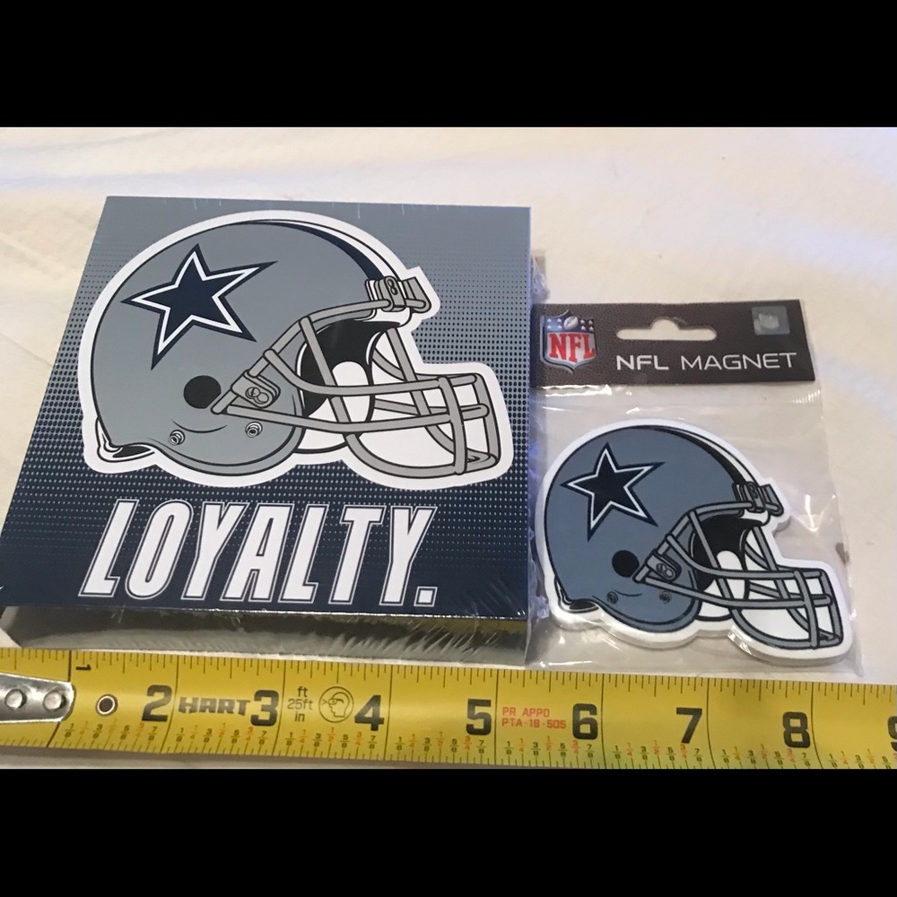 New NFL Licensed Dallas Cowboys LOYALTY Tabletop/Shelf Decor & Magnet Gift Set